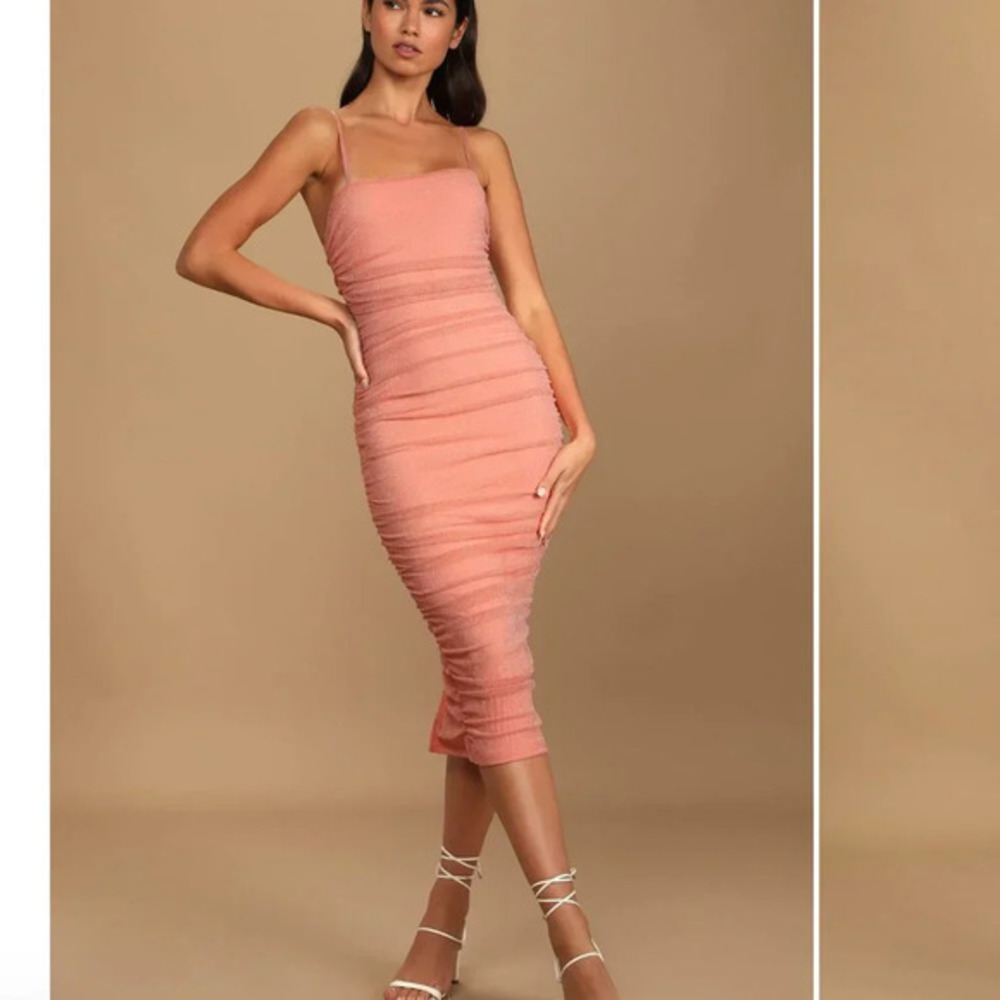 NWT Lulu's Here to Dazzle Coral Metallic Ruched Mesh Bodycon Midi Dress
